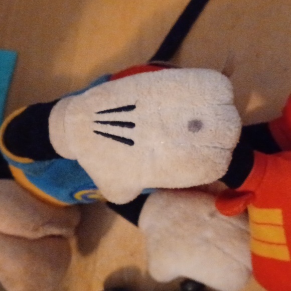 BUNDLE of Disney Mickey Mouse and Friends Vehicles and Talking Plushes - Picture 11 of 17